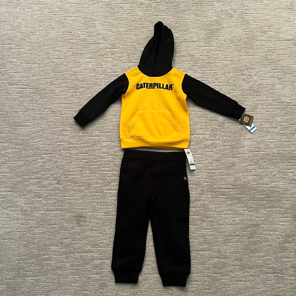 NWT CAT Caterpillar Baby/Toddler Sweatsuit Set Sweatshirt Sweatpants 24mo